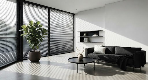 Interior residencial con persianas a la medida